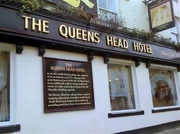 The Queens Head Hotel 안윅 외부 사진
